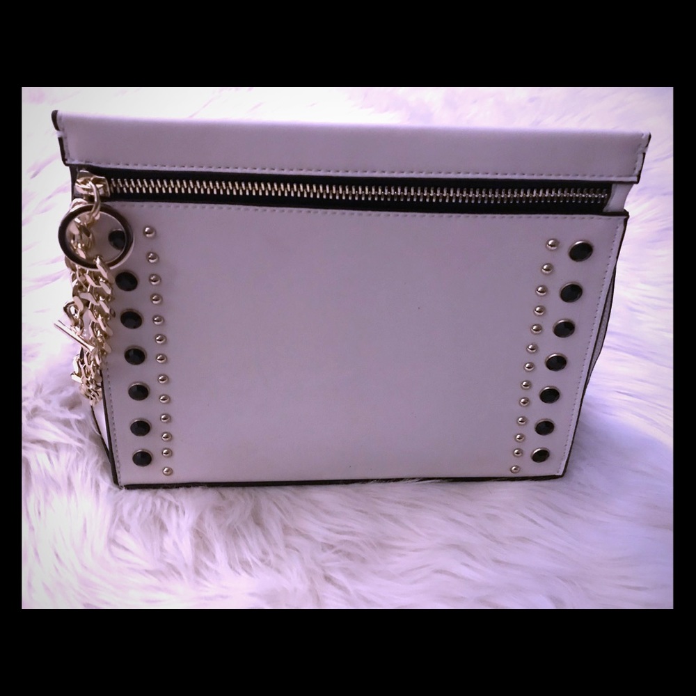 Zipper clutch